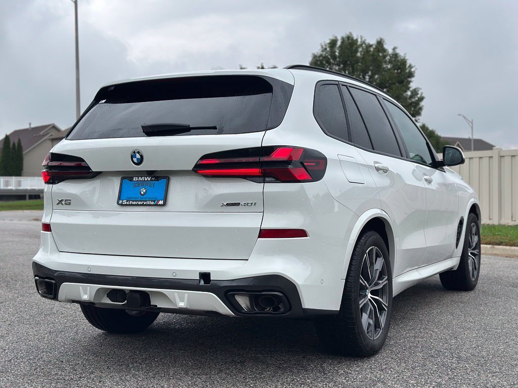 New 2026 Alpine White BMW xDrive40i image 7