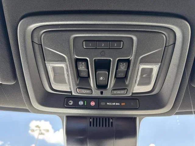 2026 Chevrolet Silverado 2500 HD ZR2 - Photo 35