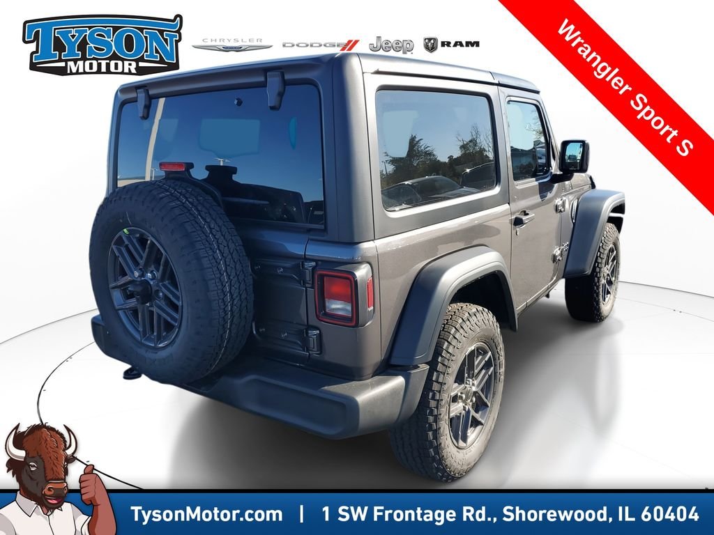 New 2026 Granite Crystal Metallic Clearcoat Jeep Sport S image 4