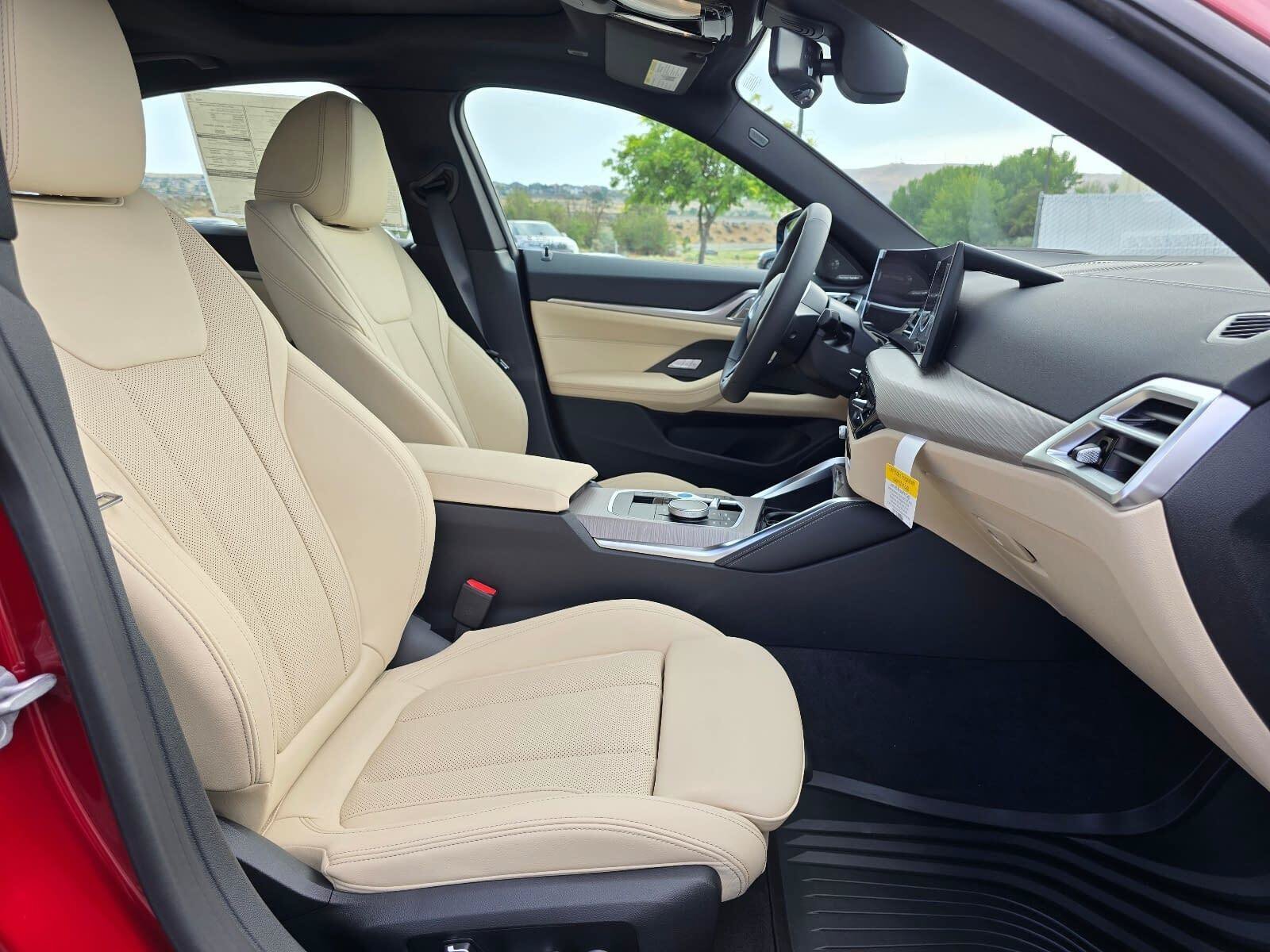 New 2026 Vegas Red Metallic BMW xDrive40 image 16