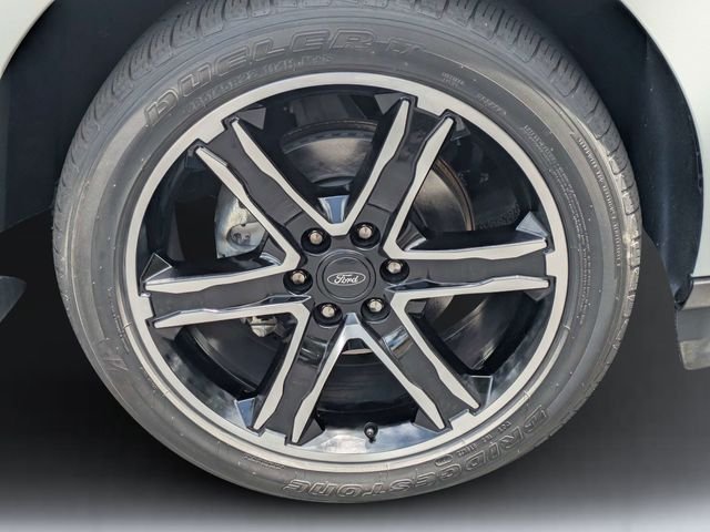 Used 2021 White Ford Limited image 11