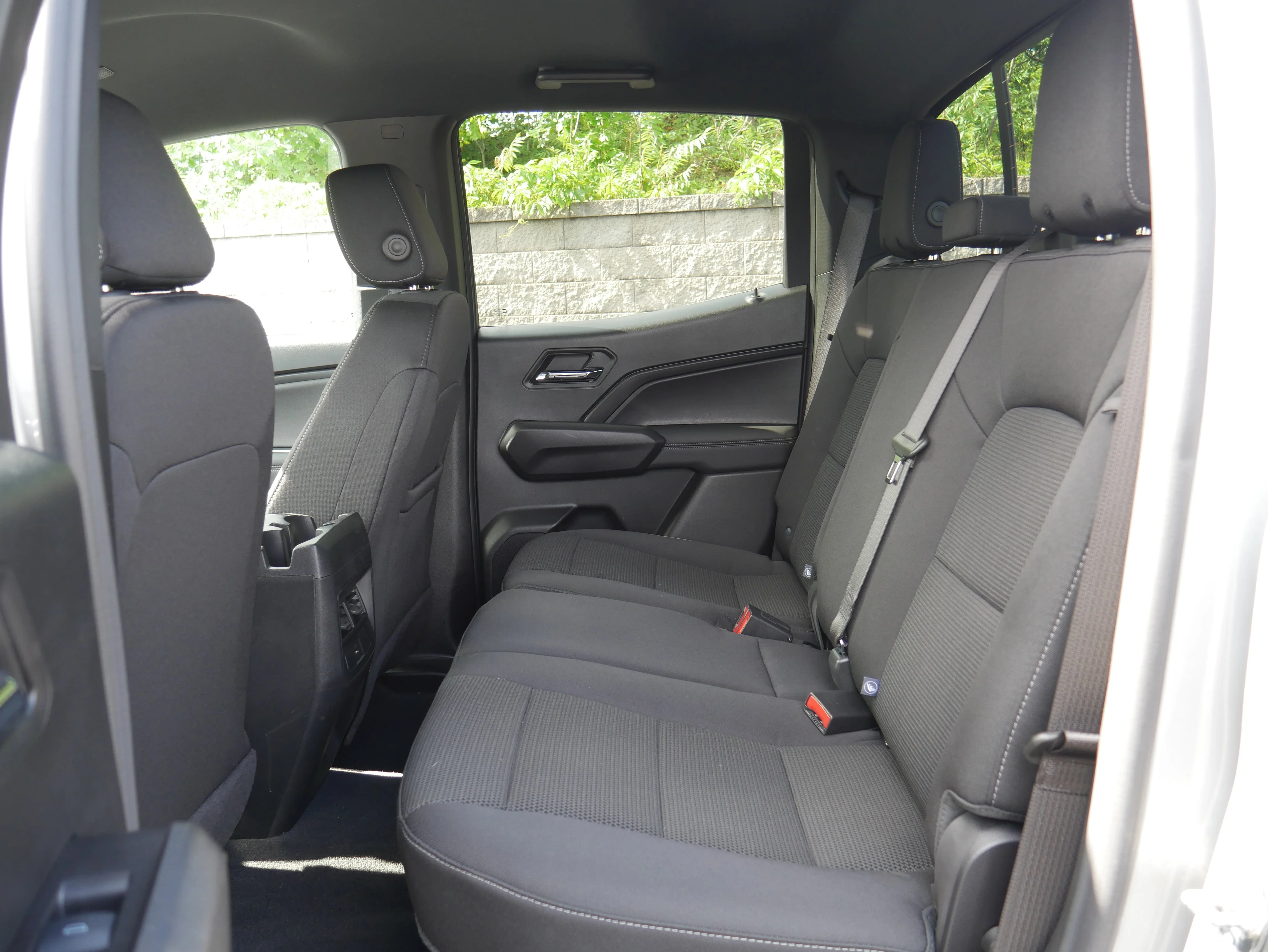 2024 Chevrolet Colorado LT - Photo 15