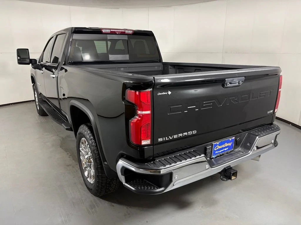 Used 2025 Black Chevrolet LTZ image 7