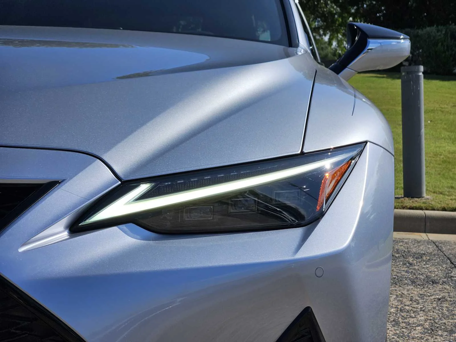 Certified Used 2024 IRIDIUM Lexus F SPORT image 6