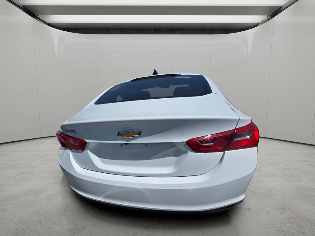 Used 2023 Summit White Chevrolet LS image 8