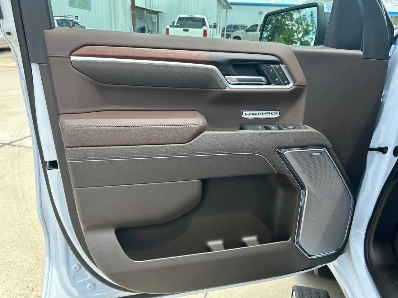 New 2026 Glacier White Tricoat GMC Denali image 10