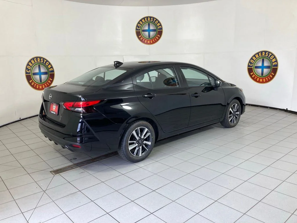 Used 2025 Black Nissan 1.6 SV image 21