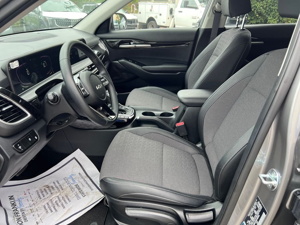 2026 Kia Seltos S - Photo 13
