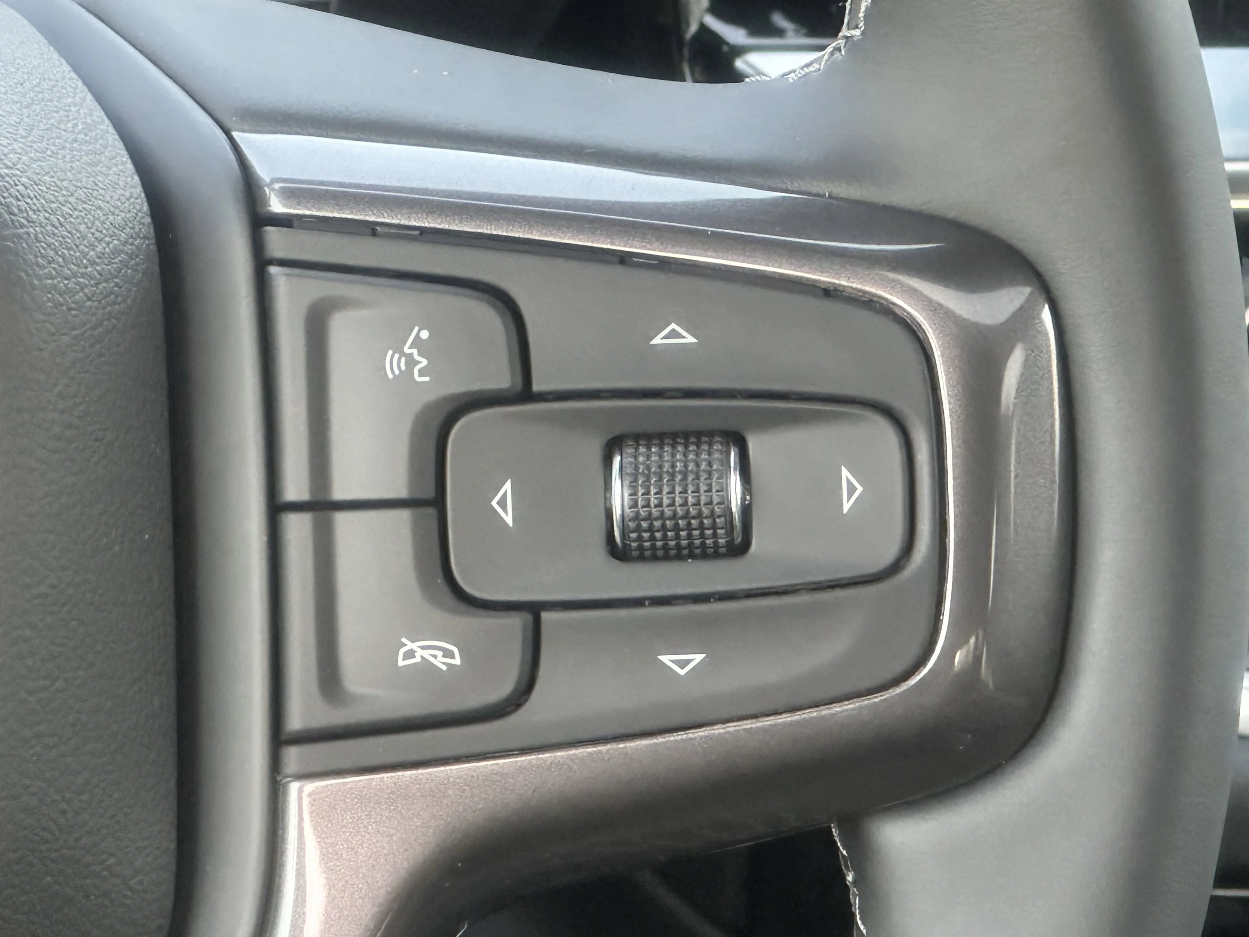 New 2026 Polar White Tricoat Chevrolet High Country image 16