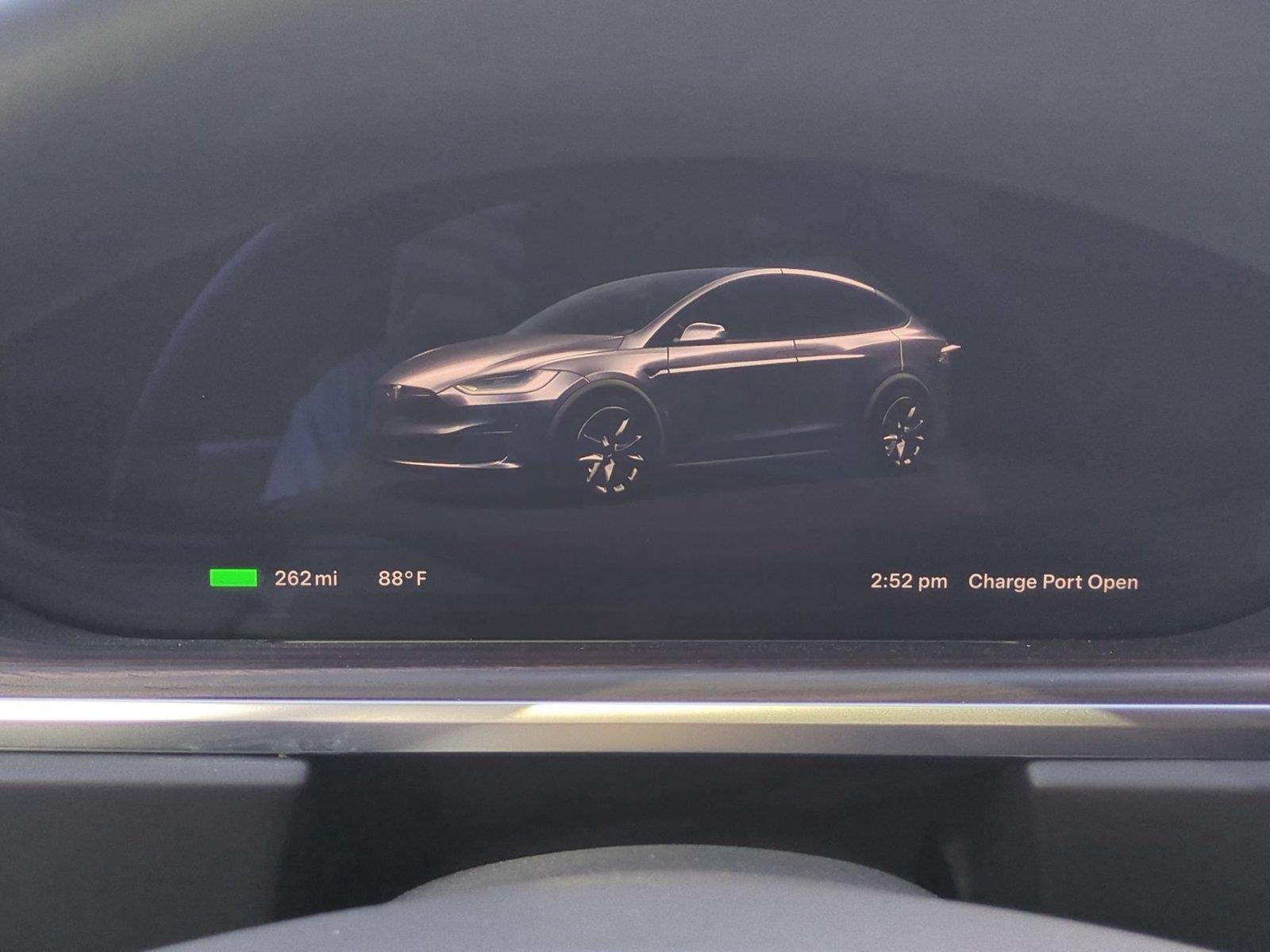 Used 2024  Tesla  image 21