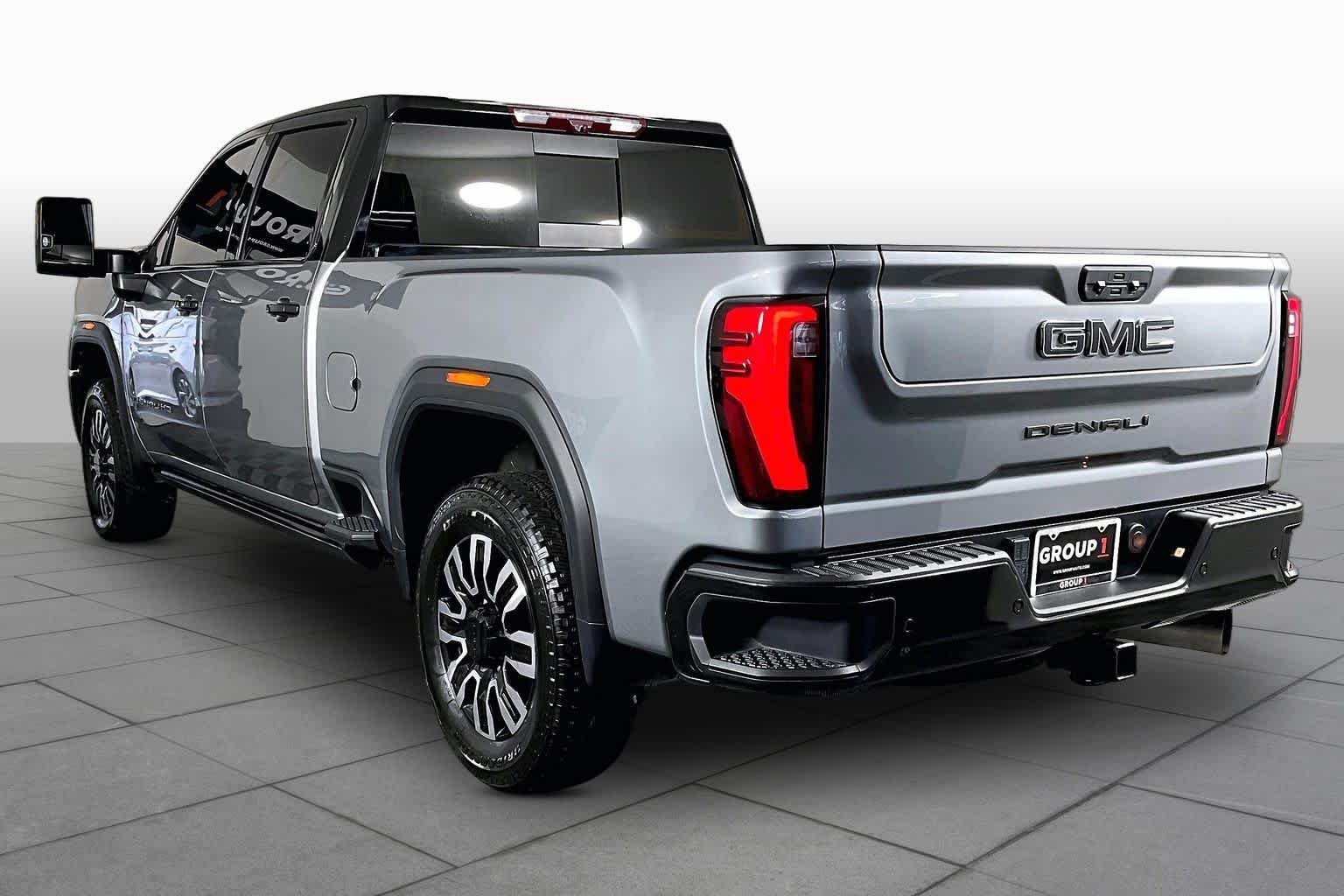 Used 2024 Sterling Metallic GMC Denali Ultimate image 11