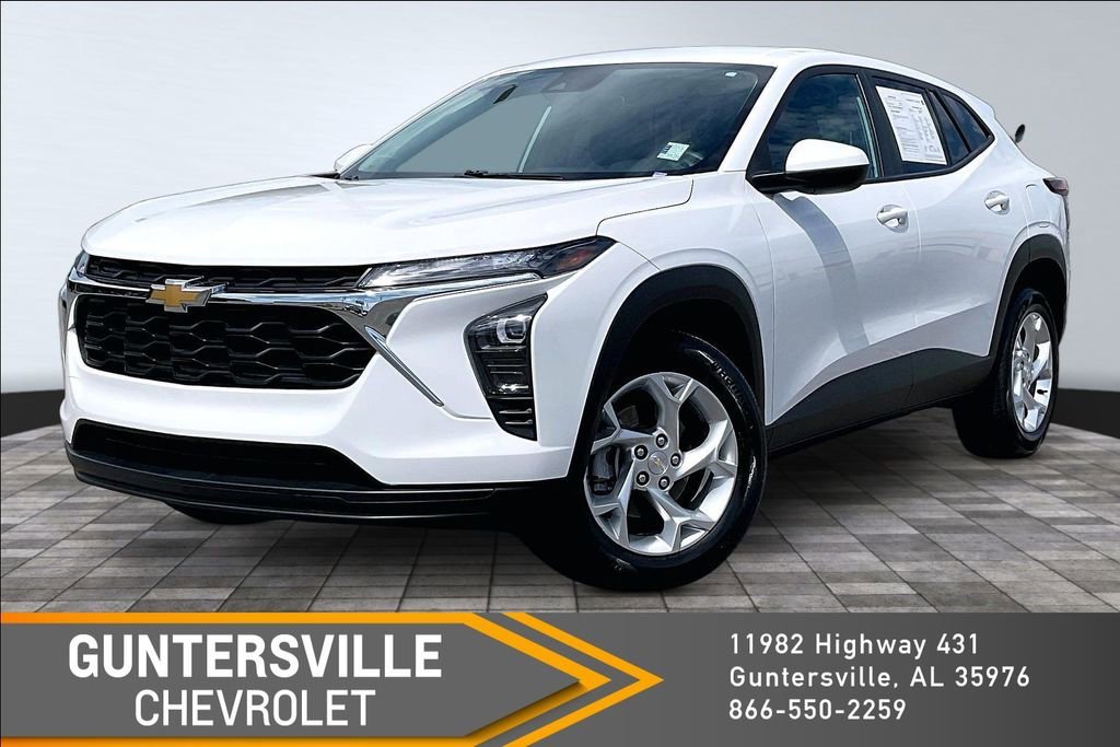2024 Chevrolet Trax LS's photo