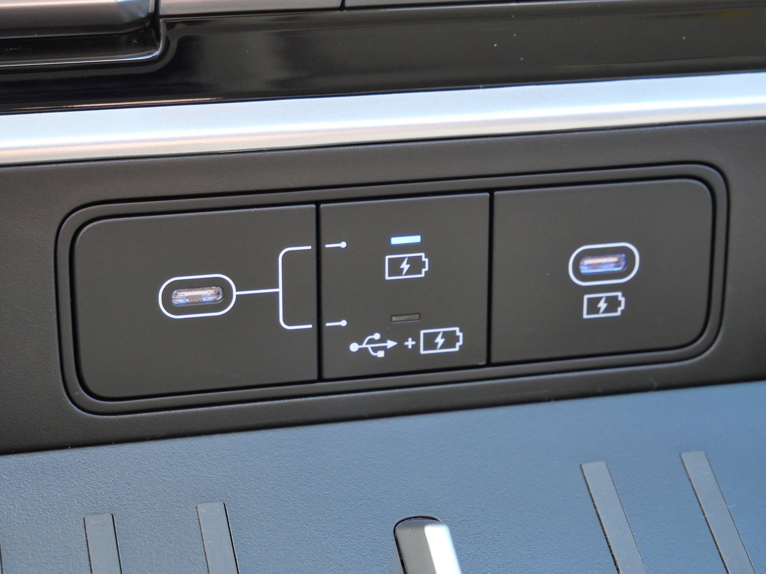 2026 Hyundai Santa Fe SE - Photo 28