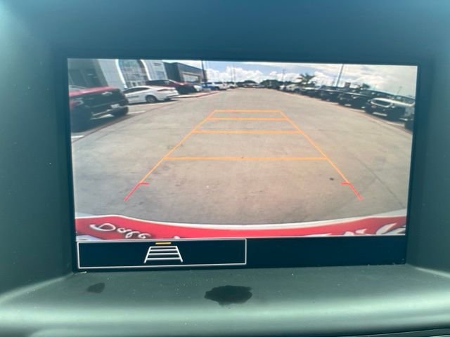Used 2024 White GMC SLE image 11