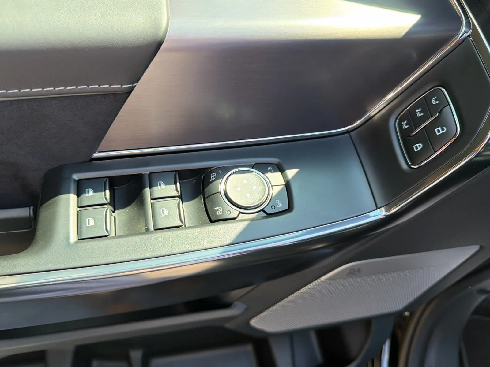 New 2026 Agate Black Metallic Ford Platinum image 14
