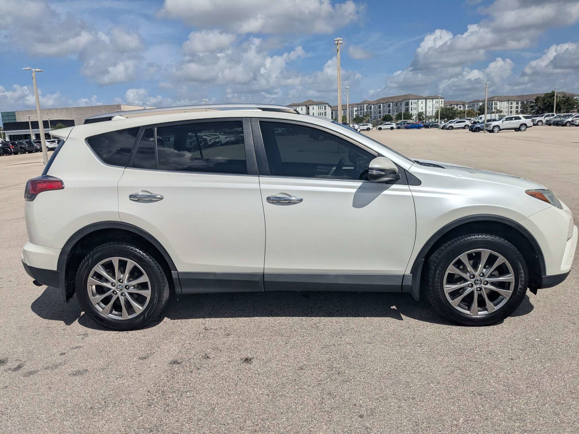 Used 2016 Blizzard Pearl Toyota Limited image 4