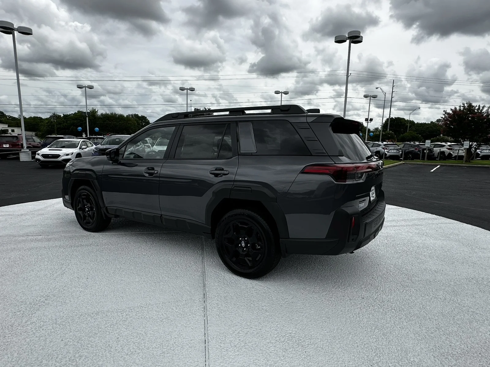 New 2026 MAGNETITE GRAY METALLIC Subaru Limited image 5