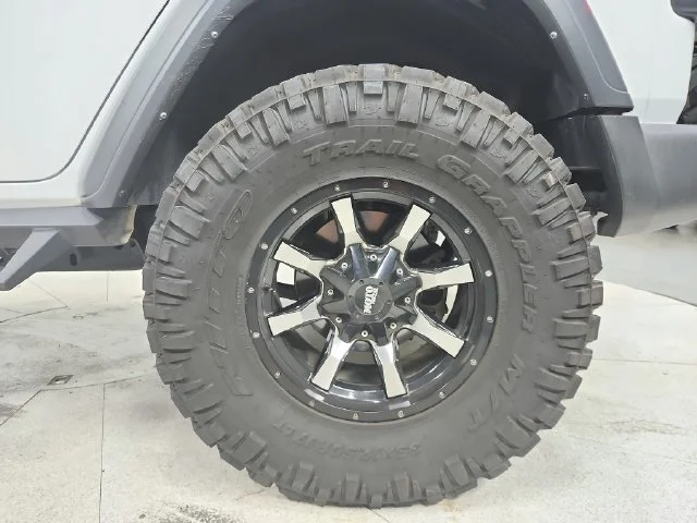 Used 2023 White Jeep Sport S image 42