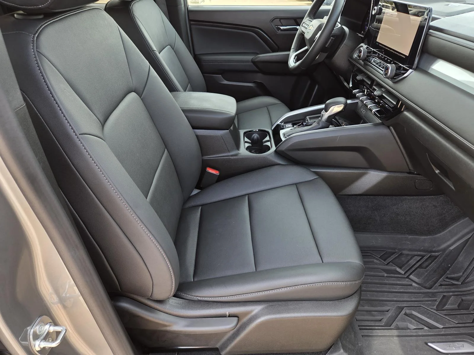 Used 2024 Sterling Gray Metallic Chevrolet 2WD LT image 39