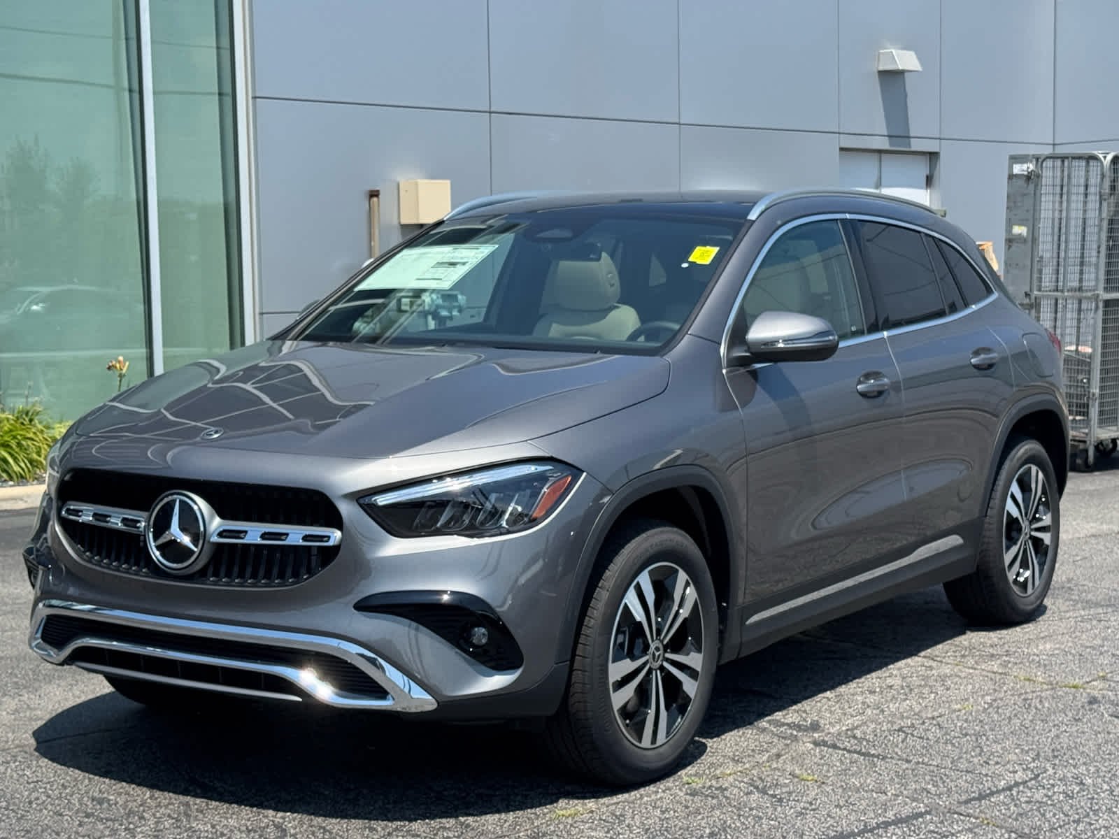 New 2026 Mountain Grey Metallic Mercedes-Benz GLA 250 image 4