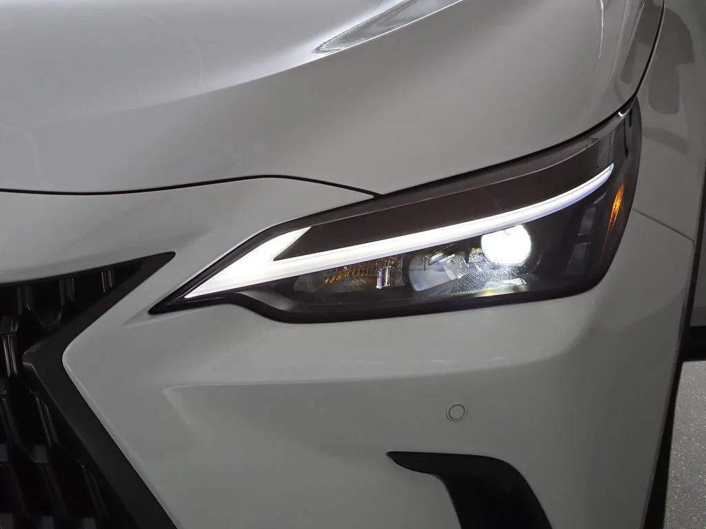 New 2026 Ultra White Lexus PREMIUM PLUS AWD image 29