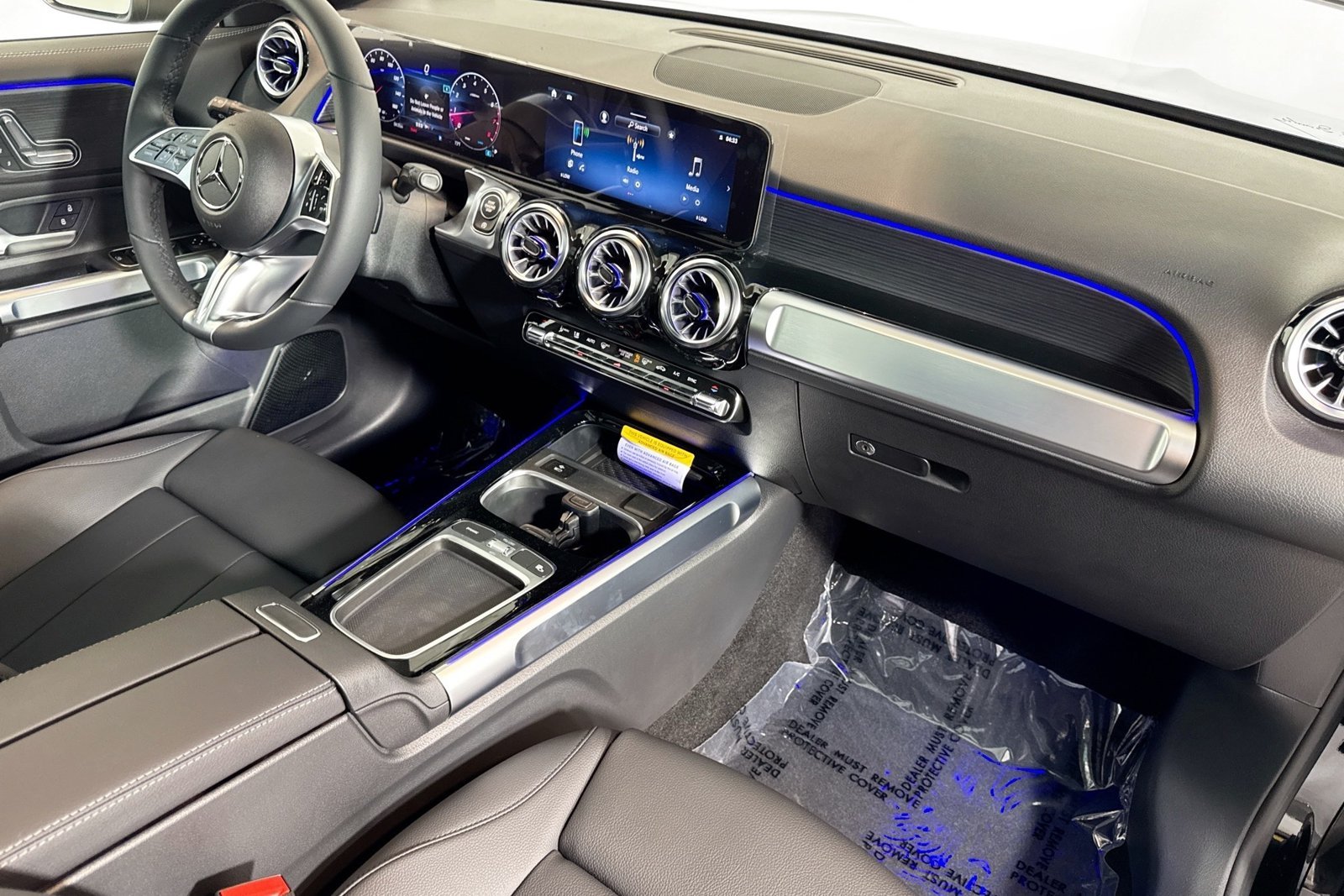 New 2026 Night Black Mercedes-Benz GLB 250 image 27