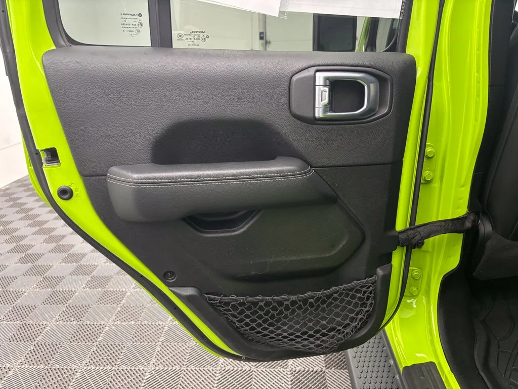 Used 2021 Green Jeep Unlimited Sahara image 36