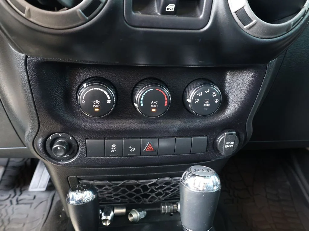 Used 2016 Beige Jeep Unlimited Sport image 24
