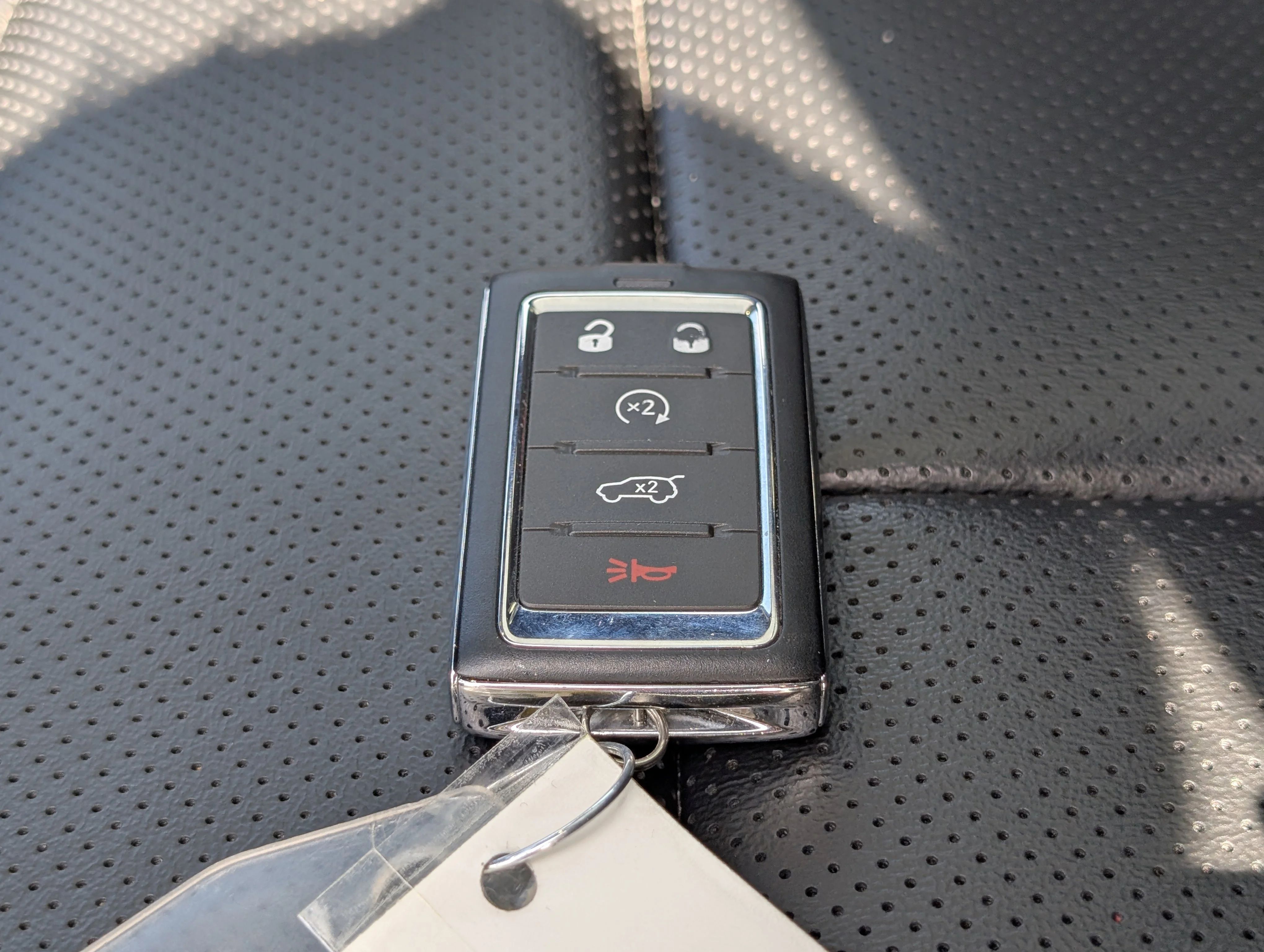 Used 2025 Baltic Grey Metallic Jeep Limited image 35