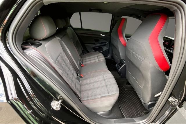 Used 2024  Volkswagen SE image 25