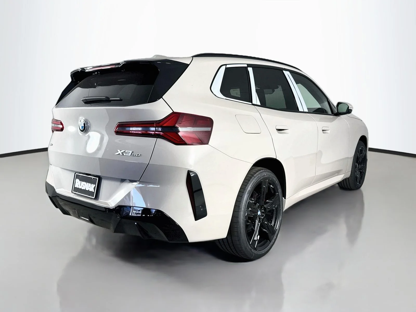 New 2026 Dune Grey Metallic BMW 30 xDrive image 7