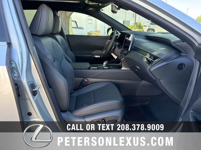 New 2026 Iridium Lexus PREMIUM PLUS image 12