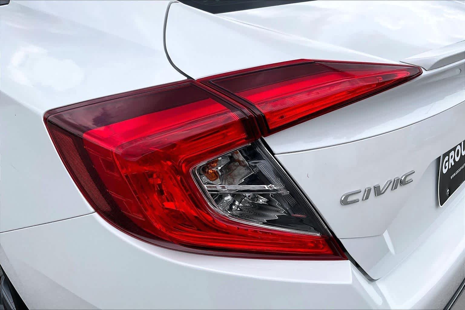 Used 2021 Platinum White Pearl Honda EX-L image 29