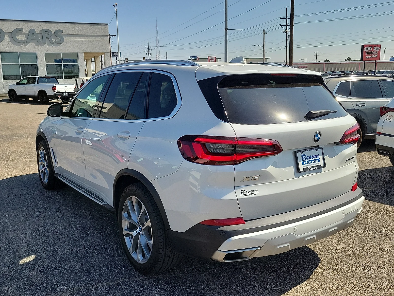 Used 2023 White Metallic BMW xDrive40i image 7