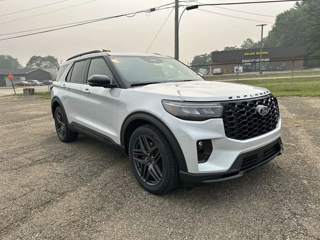 New 2026 Space White Metallic Ford ST image 11