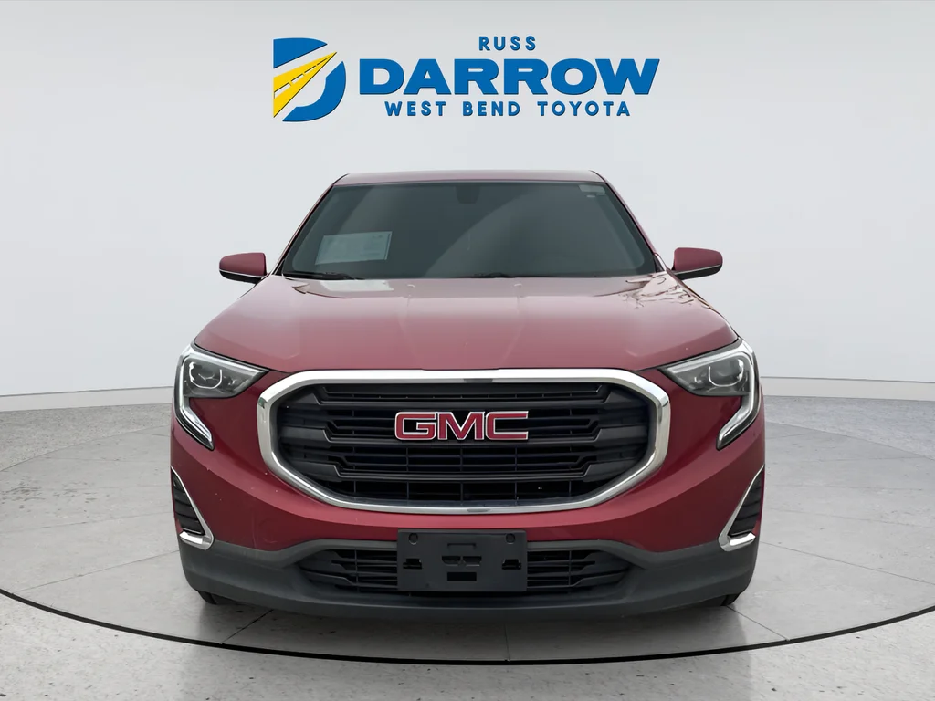 Used 2018 Red GMC SLE image 9