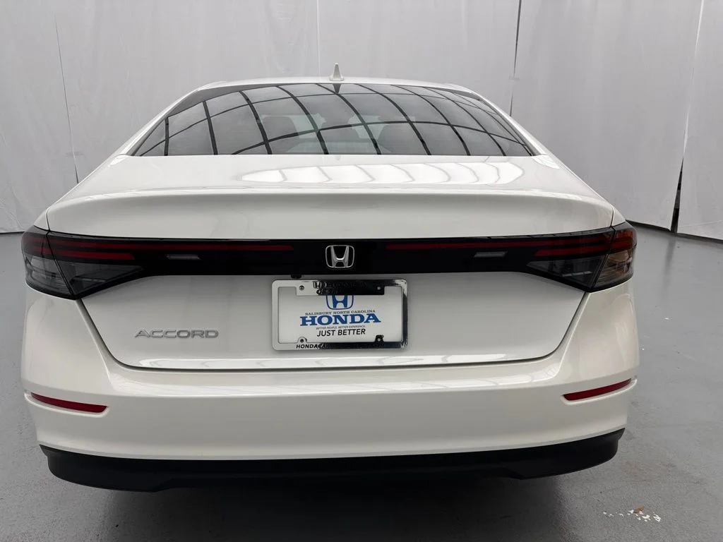 New 2026 Platinum White Pearl Honda LX image 7