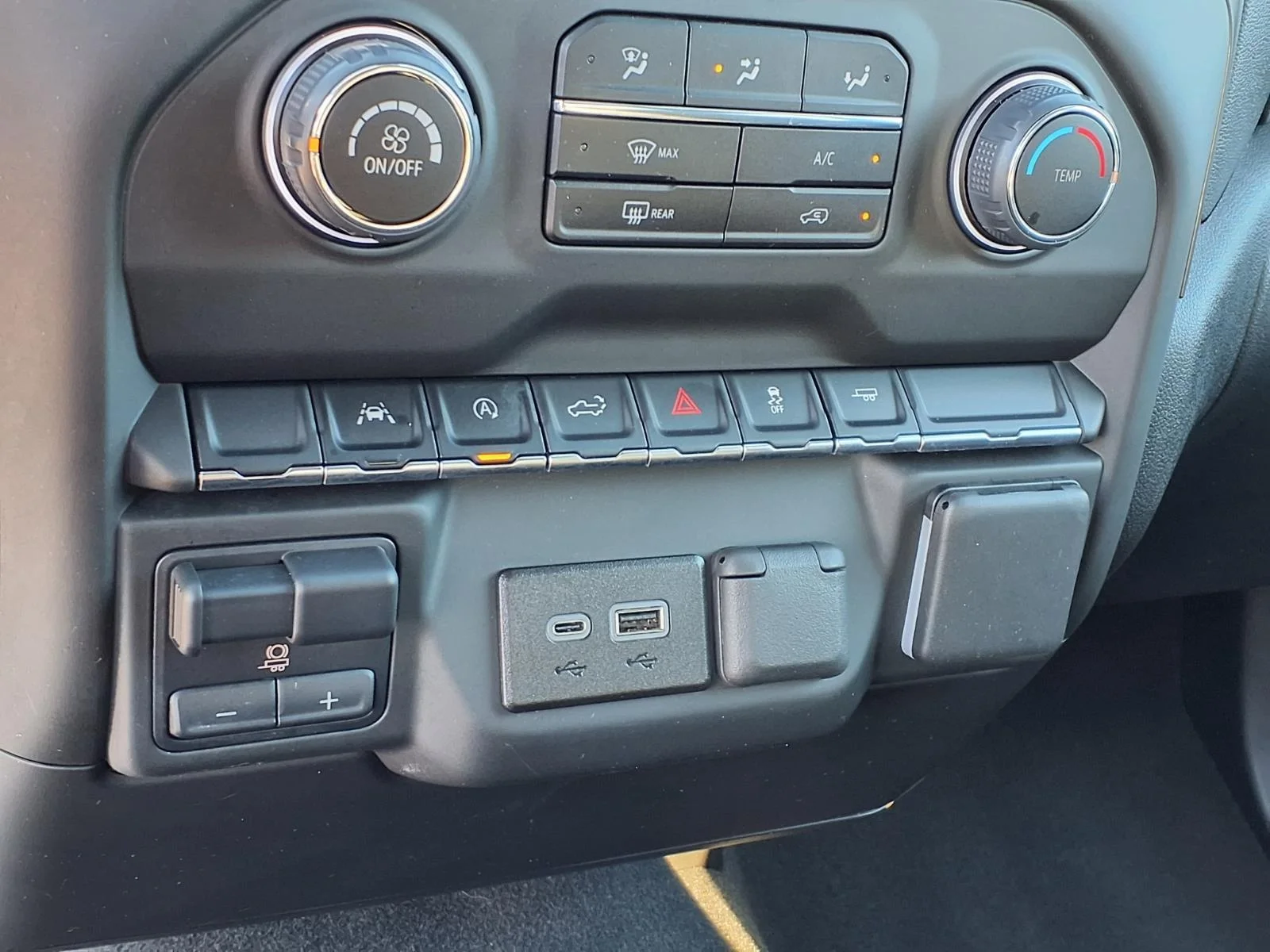 Used 2025 Riptide Blue Metallic Chevrolet Custom image 6