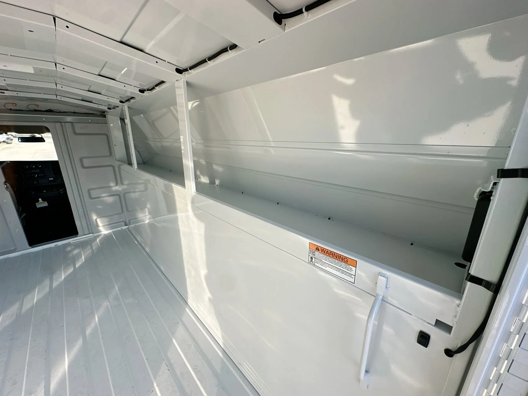New 2025 Summit White Chevrolet Work Van image 22