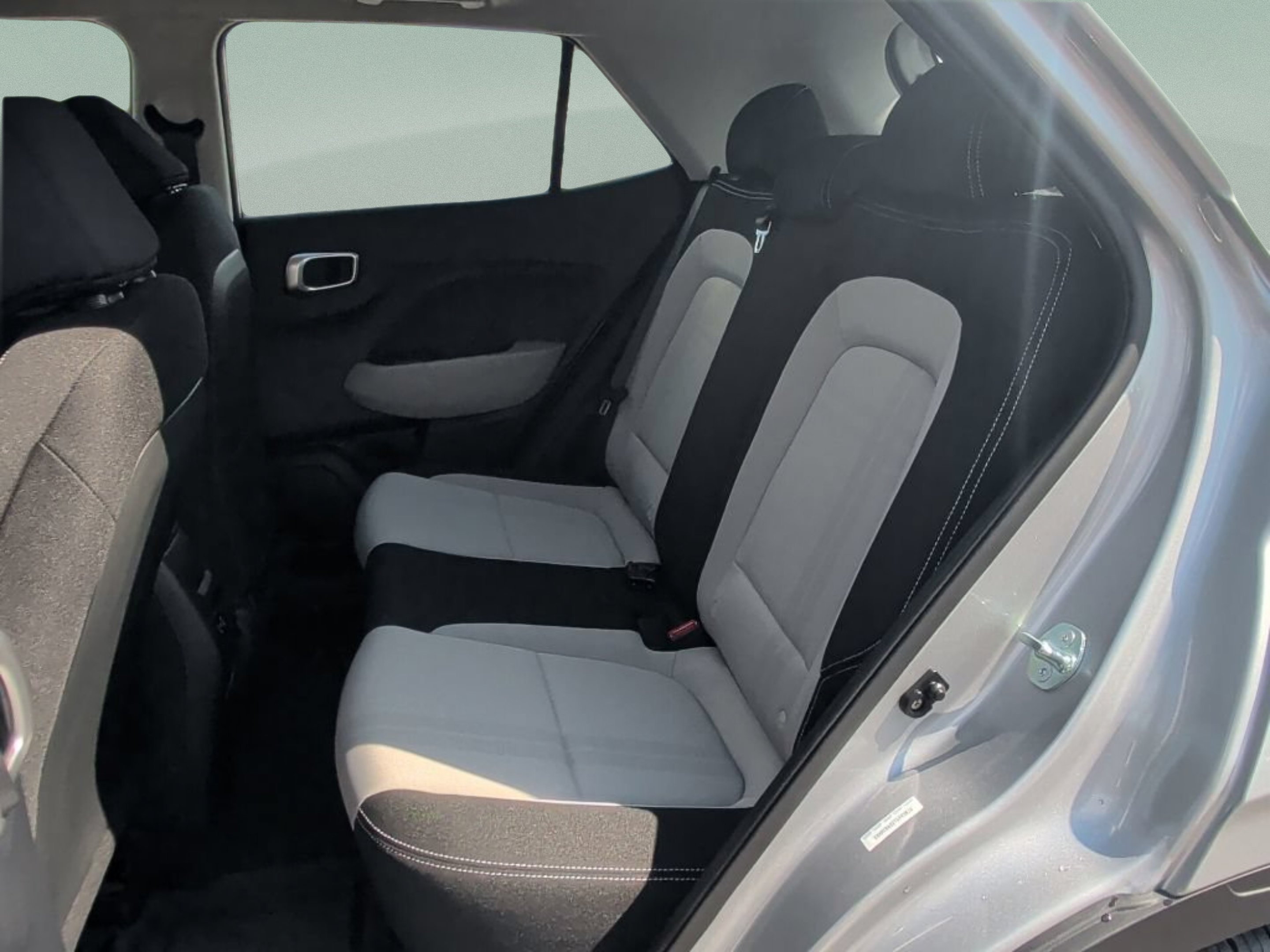 New 2026 Shimmering Silver Hyundai SEL image 40