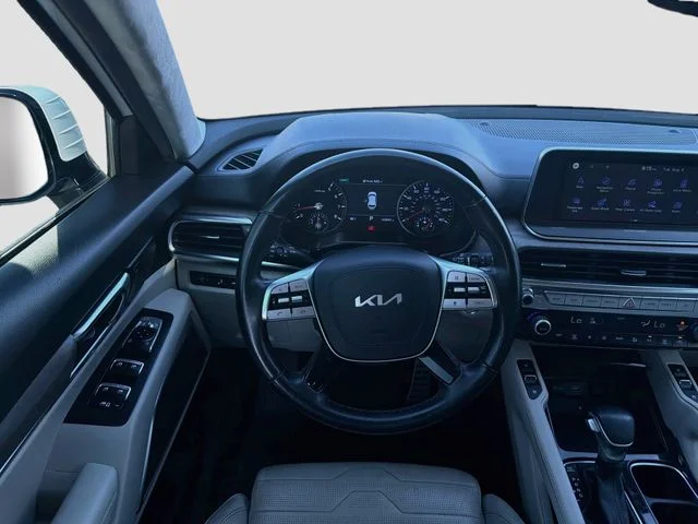 Used 2022 White Kia SX image 25