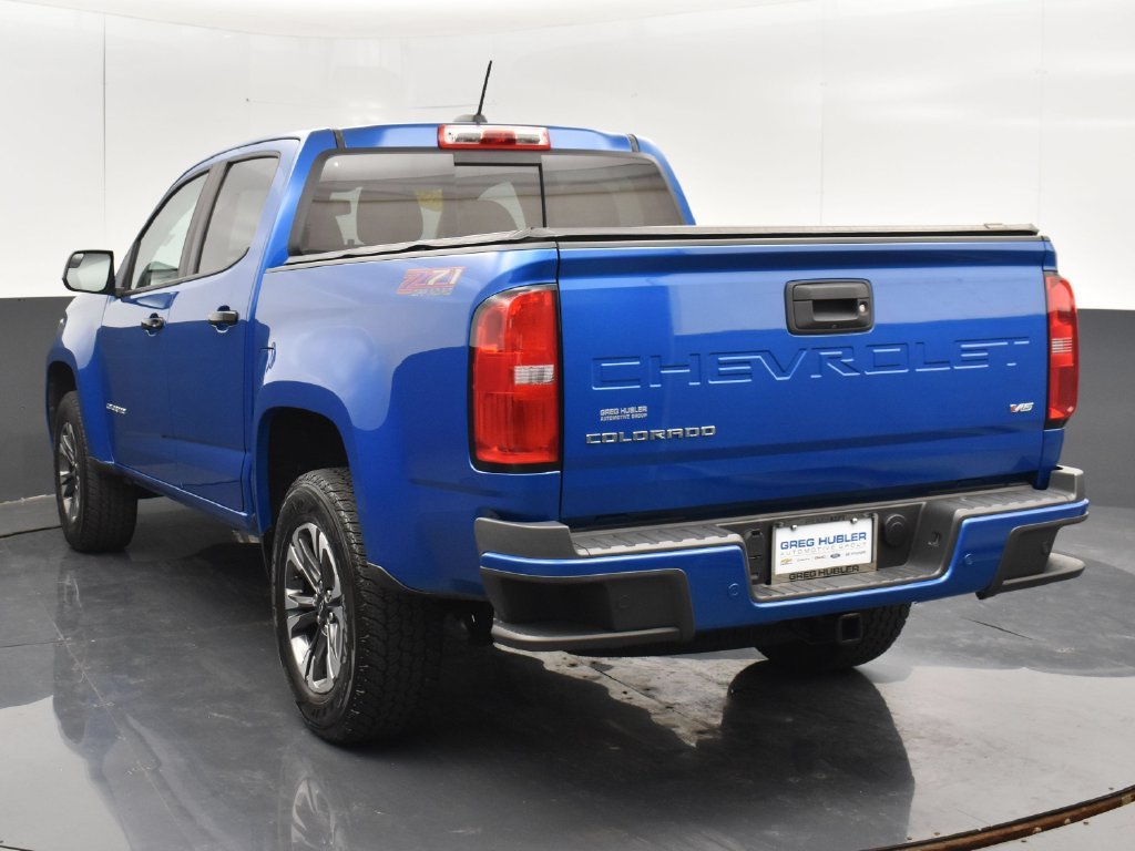 Used 2021 Blue Chevrolet Z71 image 3