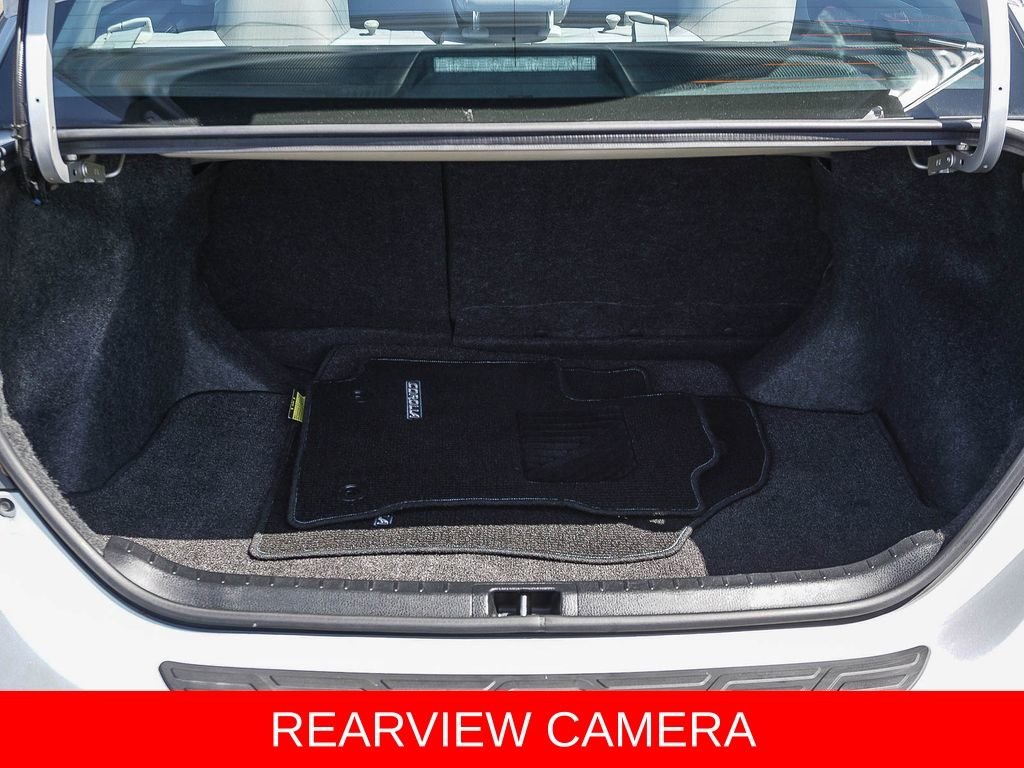 Used 2015 Silver Toyota LE Plus image 24