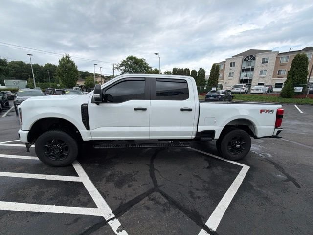 Used 2024 White Ford XL image 4