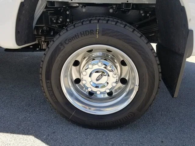 New 2026 White Ford XLT image 27