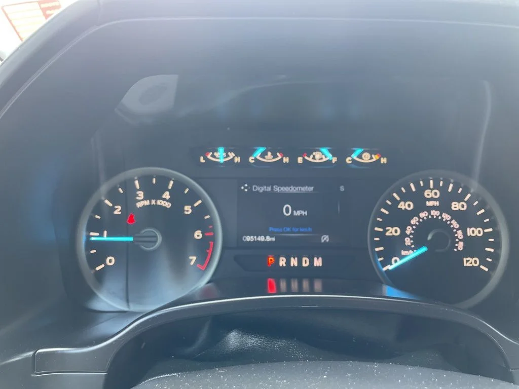 Used 2018 Blue Ford XLT image 12