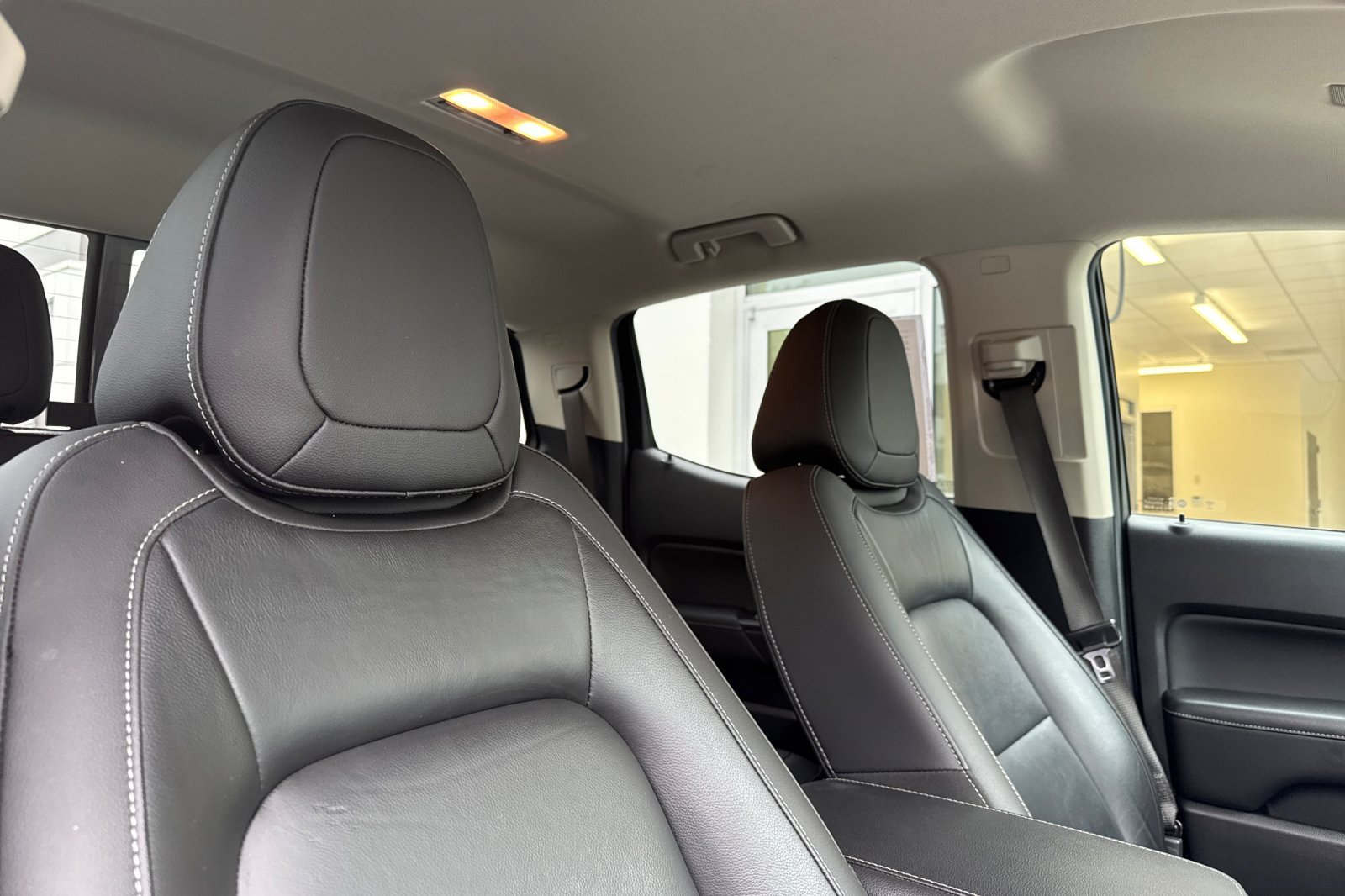 Used 2021 Summit White GMC 4WD Elevation image 16