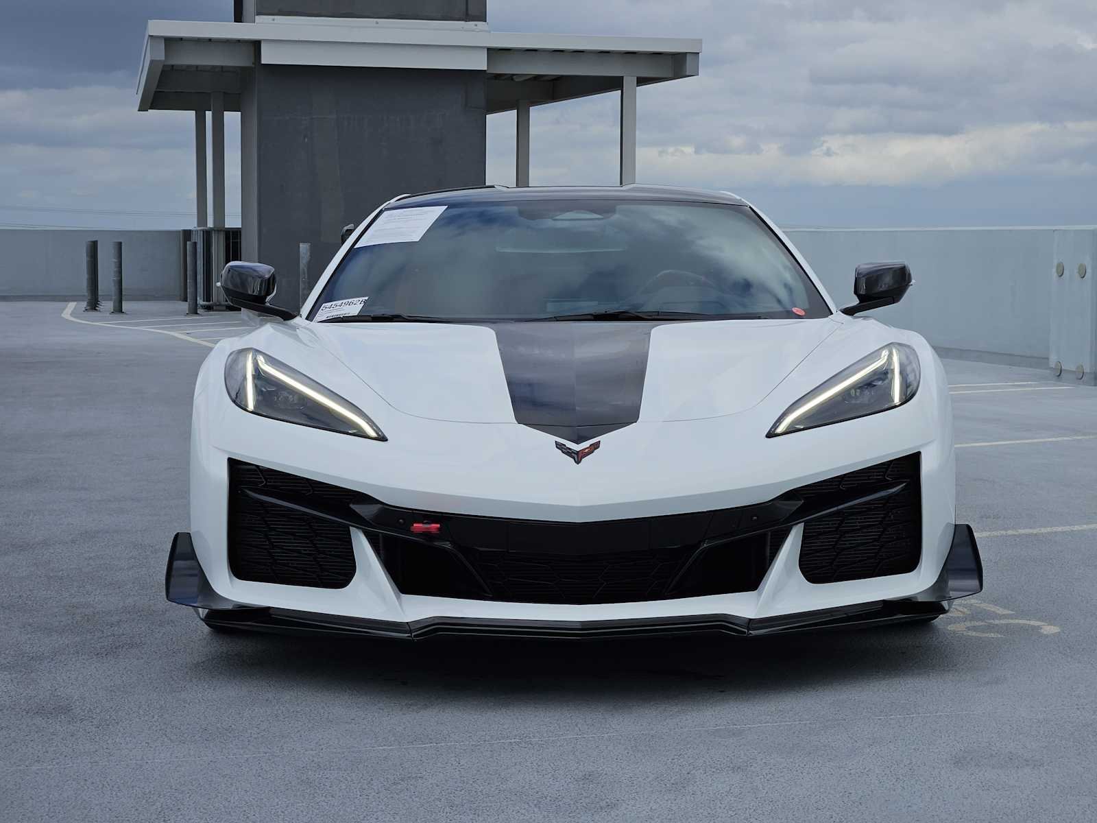 Used 2024 Arctic White Chevrolet 3LZ image 2