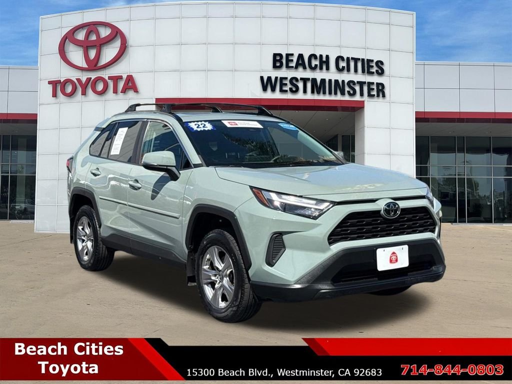 Certified Used 2022  Toyota XLE image 2