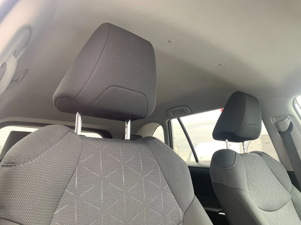 Used 2025 Silver Toyota XLE image 19